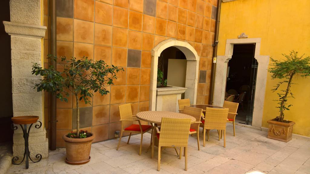 Hotel Antichi Feudi Dimora D'Epoca Teggiano Exterior foto