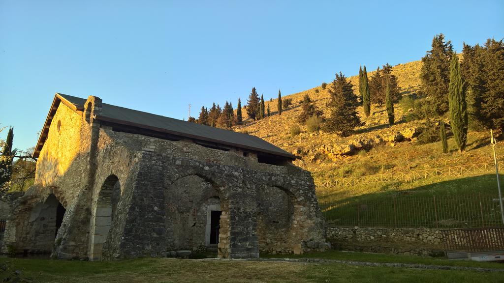 Hotel Antichi Feudi Dimora D'Epoca Teggiano Exterior foto